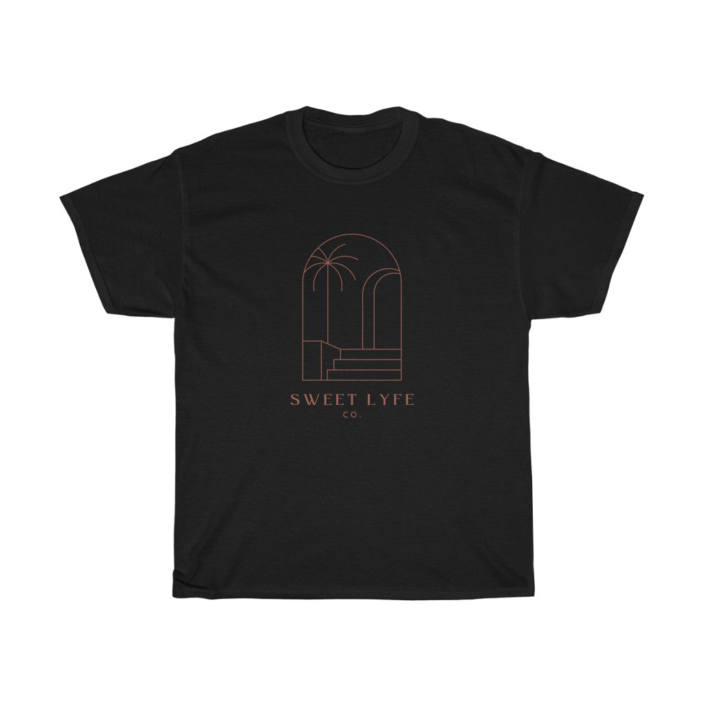 Wishing you were on a beach somewhere? Us too! This tropical cotton t-shirt has a minimalist design that inspires all things beachy. Made with a breathable cotton, you can rock this t-shirt in comfort and style.