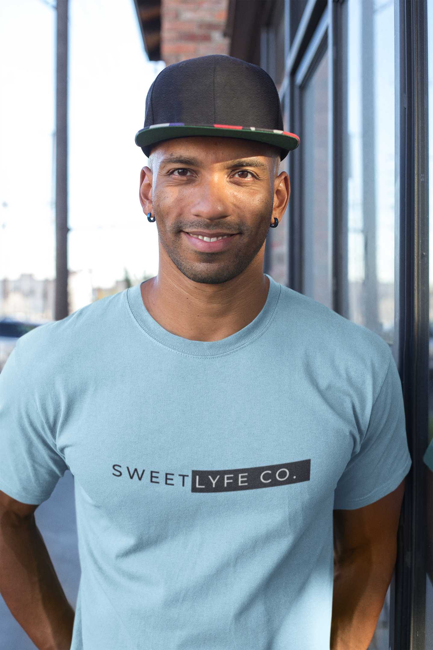 Join the Sweet Lyfe and show off your style with this minimalist graphic cotton t-shirt. Inspired by our brand and all things trendy, this t-shirt is a perfect versatile piece to add to your closet.
